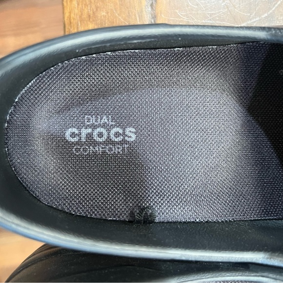 Crocs slip ons - Picture 2 of 3